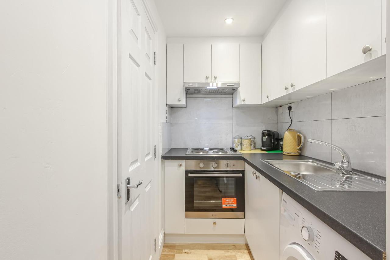 Ferienwohnung Splendid Flat In Kensington Olympia London Exterior foto